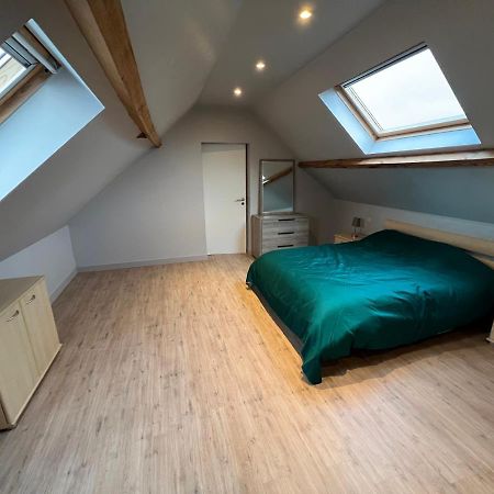 Ruim App. Met Grote Garage Appartement Ieper Buitenkant foto