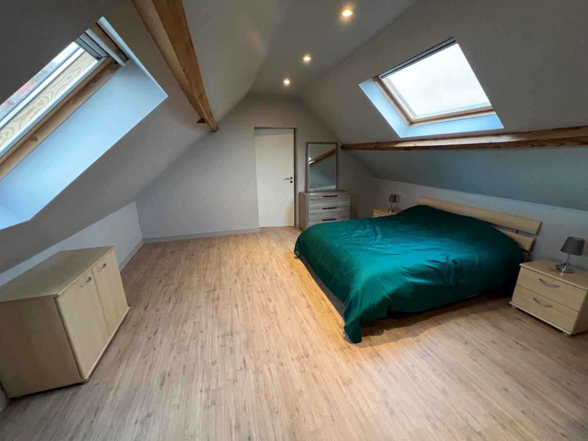 Ruim App. Met Grote Garage Appartement Ieper Buitenkant foto